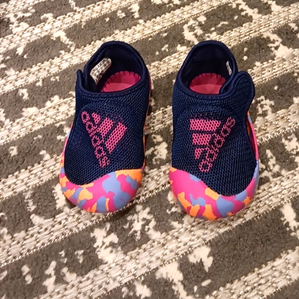 ADIDAS Waterproof shoes, Size 5, perfect condition